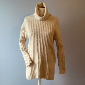 New LOU & GREY Ribbed Turtleneck Tunic Sweater